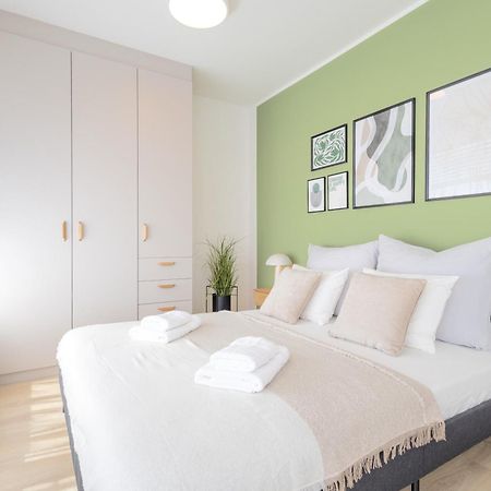 Bright 2Br - 7Th Floor, Balcony, Free Parking By Gravity Prague公寓 外观 照片
