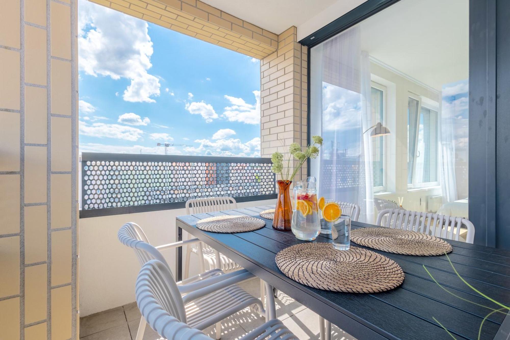 Bright 2Br - 7Th Floor, Balcony, Free Parking By Gravity Prague公寓 外观 照片