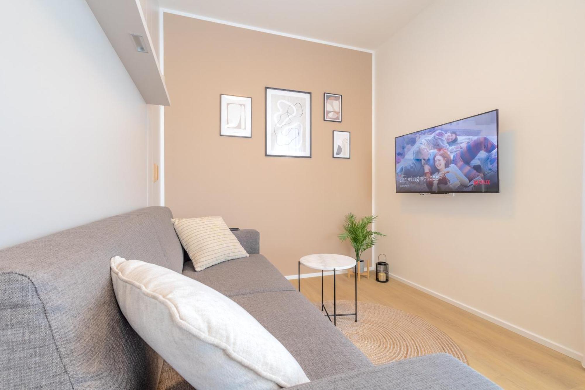 Bright 2Br - 7Th Floor, Balcony, Free Parking By Gravity Prague公寓 外观 照片